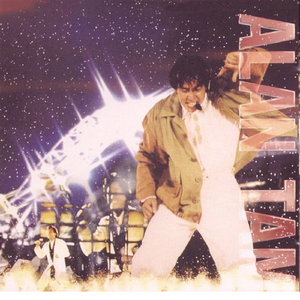 沟厕全景偷拍美女撒尿
